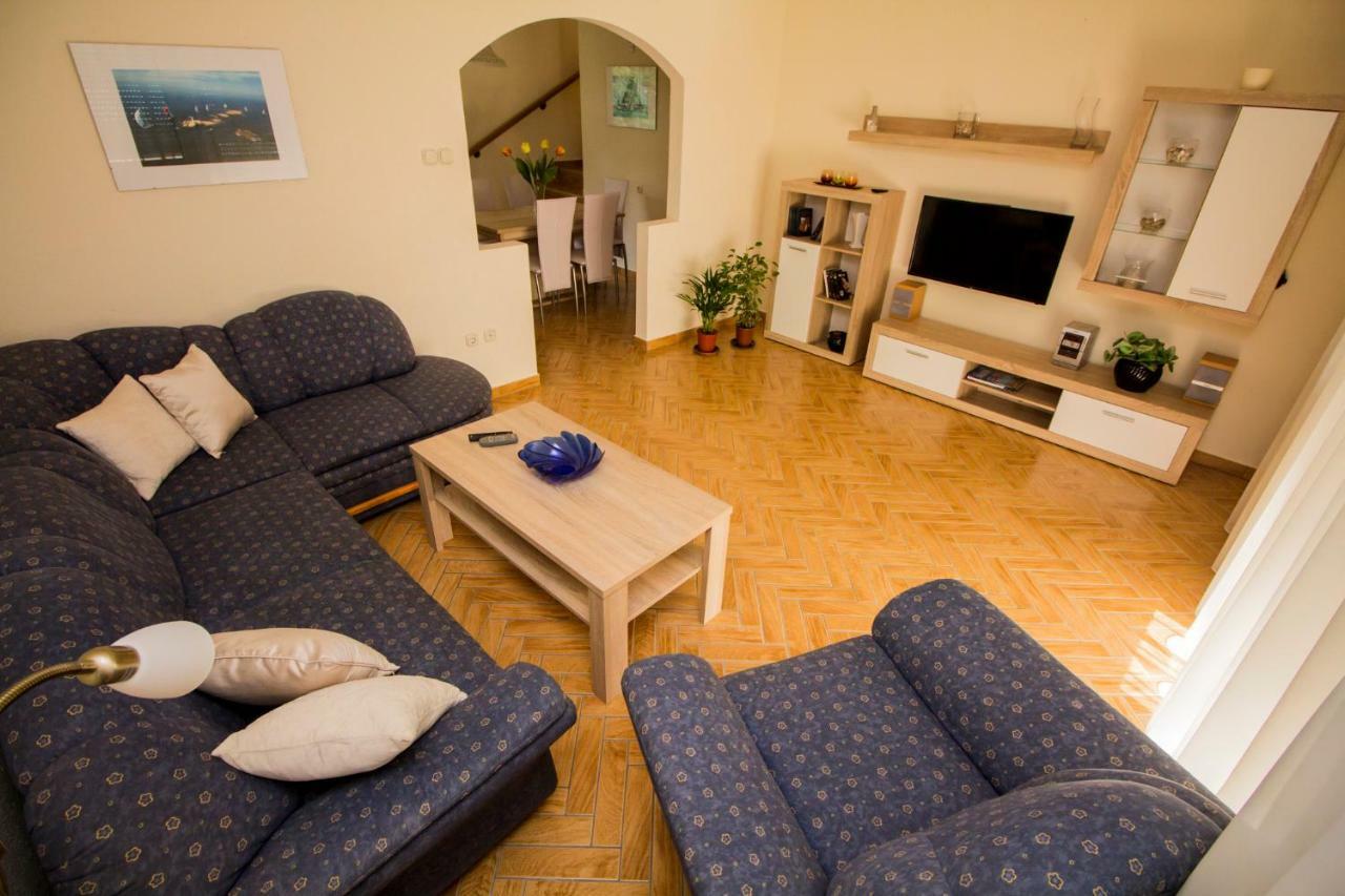 Szepkilatas Vendeghaz Villa Balatonfuzfo Luaran gambar